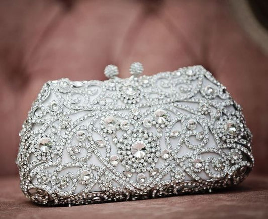 The Ultimate Guide to Bridal Clutches: Style, Elegance, and Functionality