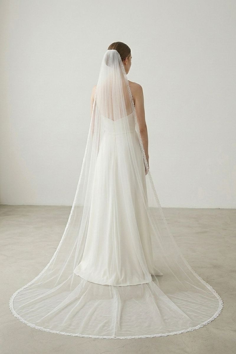 Minimal Lace Cathedral Veil