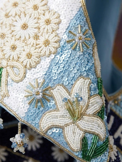Daisy Mrs. beadwork close-up
