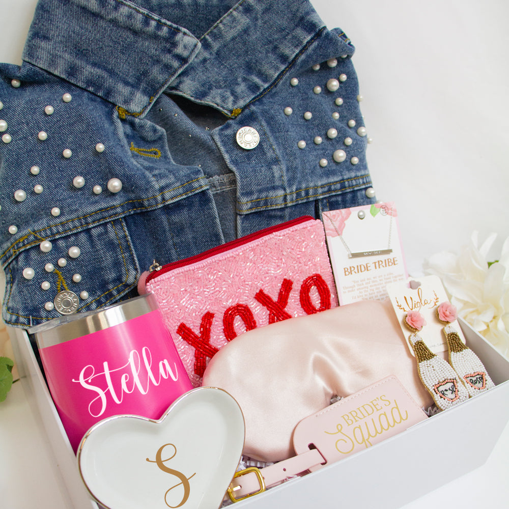 Maid of Honor Proposal Gift Box image